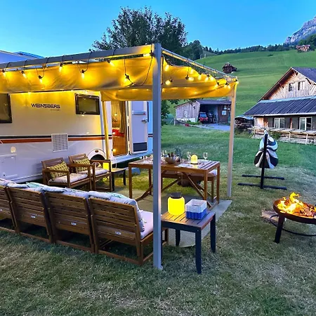 펜션 Idyllic Farm With Scenic Views And Concierge By Swisshut