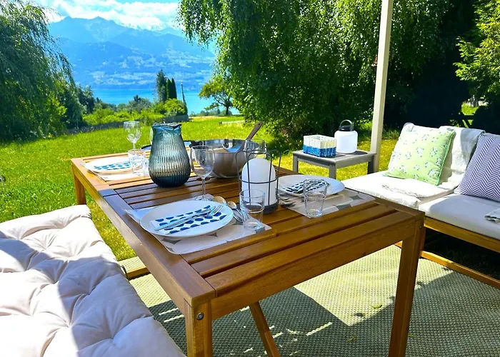 Vakantiehuis Idyllic Farm With Scenic Views And Concierge By Swisshut