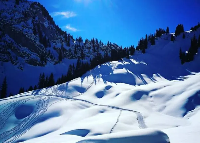 Idyllic Farm With Scenic Views And Concierge By Swisshut Feriehus *