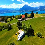 Idyllic Farm With Scenic Views And Concierge By Swisshut Сasa de vacaciones Sigriswil